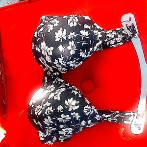 40C Cacique Bra  Black w/ Floral print